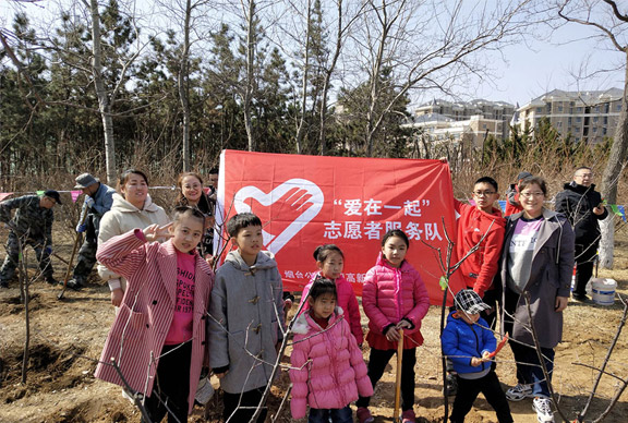 當雷鋒月和植樹節相遇——相約春天，播種綠色，志愿精神薪火傳